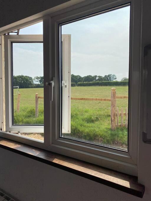 Beautiful Rural Self Contained Farm Annex Villa Hordle Exterior foto